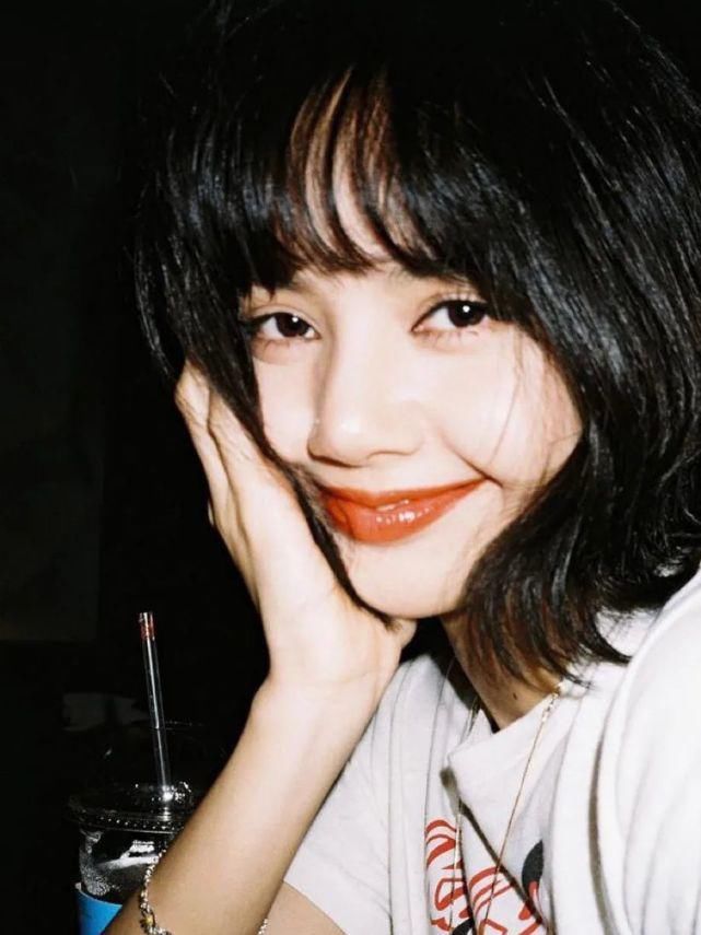 2021公认美女新类型来了！“奶茶系女生”火了！