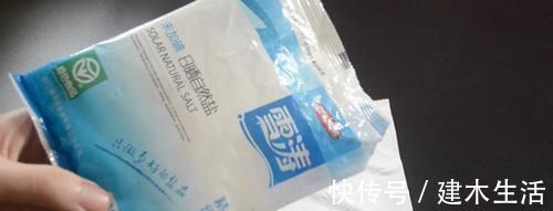 小苏打和食盐混合在一起, 作用太棒了, 一年能帮家里省下不少钱