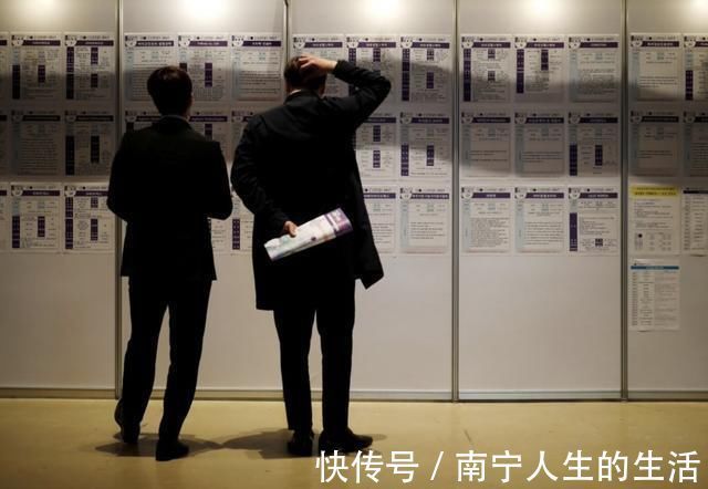 年轻人|7年房价涨一倍，生育率创历史新低，韩国年轻人困在“楼市”里