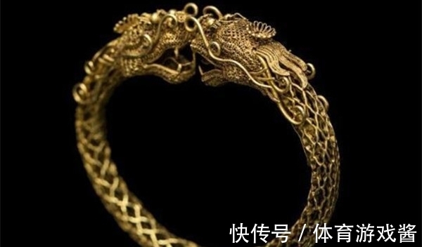 坠儿@红楼梦疑案:虾须镯失窃案,贼人真是坠儿?王熙凤的计谋直指袭人