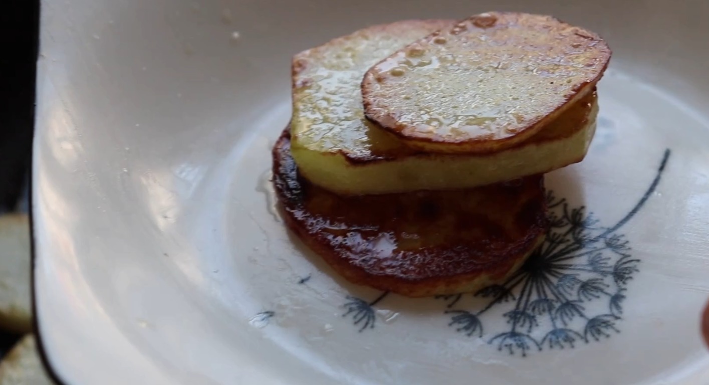 土豆别再做老一套了,这做法真是第一次见,超级下饭,全家爱吃