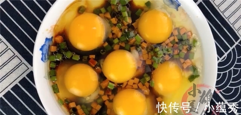 酱卧鸡蛋|煮荷包蛋容易散? 教你一招, 个个完整绝不会散花!