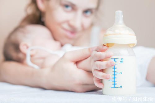 母乳喂养|宁肯喝奶粉也不喝冷冻母乳？老人的话不可全信，营养不会“冻没”