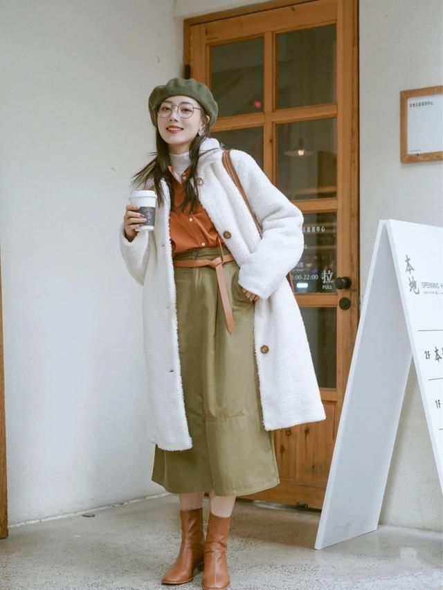 提高|穿大衣不知如何选内搭？难怪穿不出时髦感，4种穿法帮你提高衣品