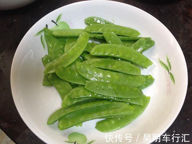 蒜瓣|菜名：蒜子烧木耳，味道诱人，营养够丰富