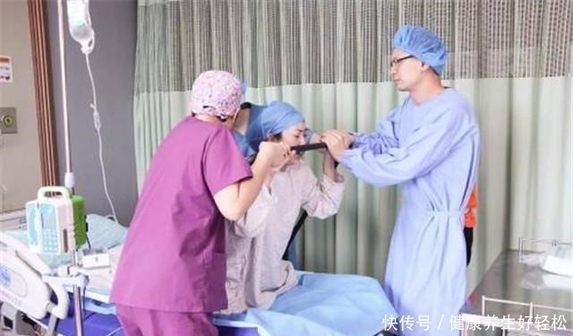 母则刚|顺产对妈妈来说有多难一组图告诉你,什么叫为母则刚!