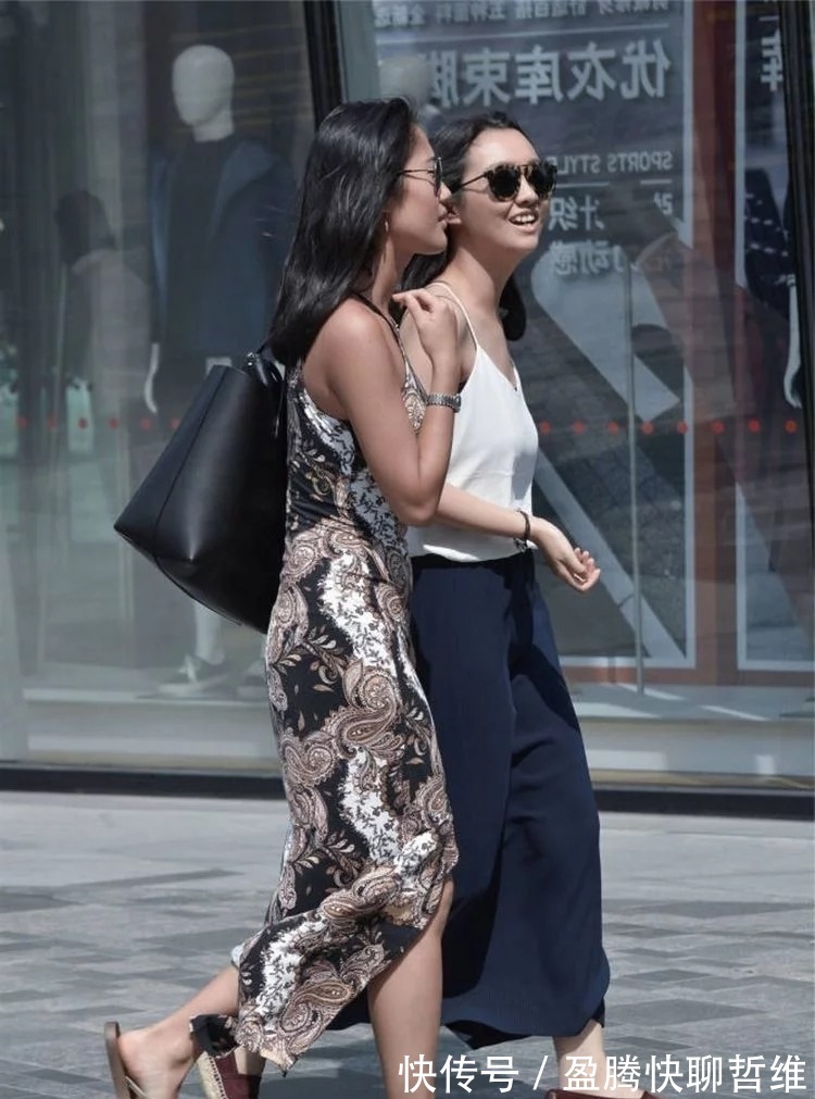 展示|穿着自己心仪的连衣裙,来展示女性独有的柔美气质