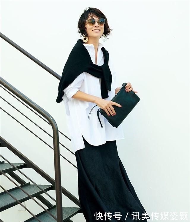 t恤|“极简风”怎么穿?日本主妇亲身示范,中年女人也能美得高级优雅