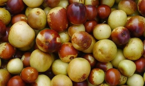 聰明的女性都愛吃3種食物，美容養顏，補血益氣，皮細膩有彈性