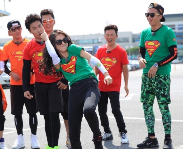 曝光率 张子枫曾3次拒绝跑男邀请,理由只有6个字,却让很多00后汗颜