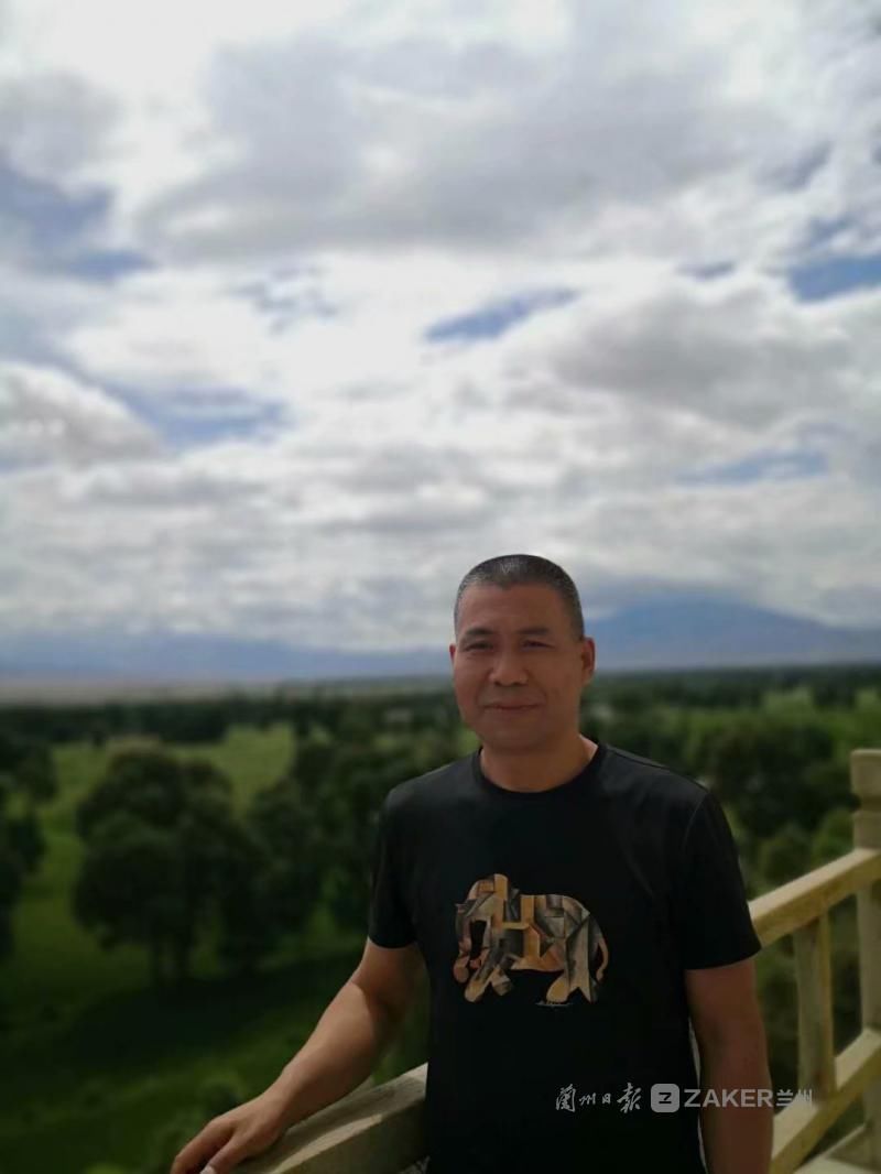 作家|无用之用 方为大用 ——访作家张军山