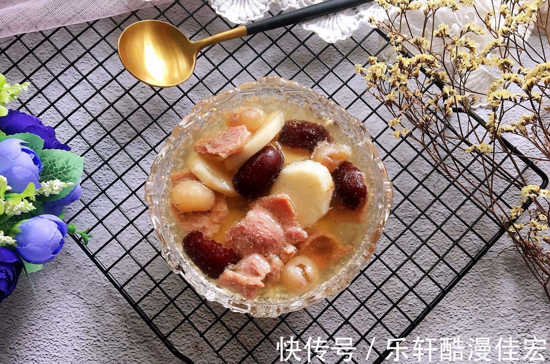 天冷多喝汤，山药搭配瘦肉一起煲汤，营养滋补做法简单