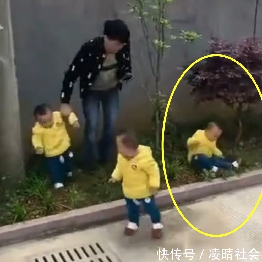 回家吃饭|爸爸叫三胞胎回家吃饭,有一种“赶鸭子”的架势,画面太有趣了