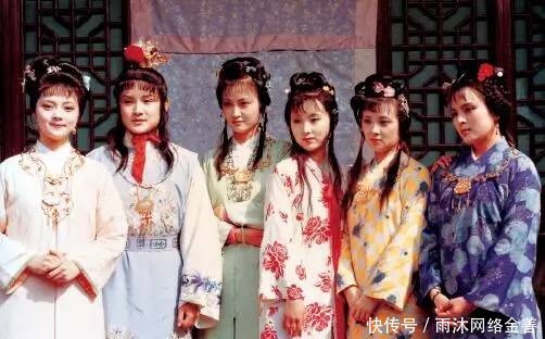 一言不发|游大观园时宝钗为何一言不发?你看贾母干了啥,太伤人自尊了