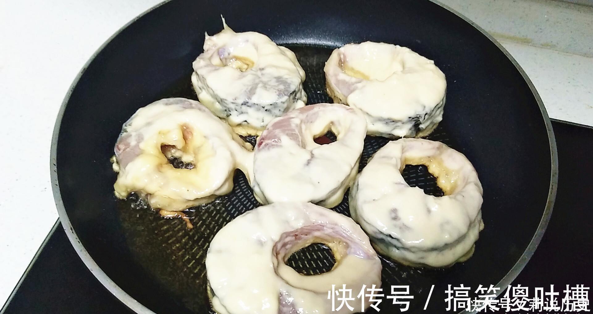 肉质|草鱼和豆腐价廉味美,放在一起炖肉质细嫩,汤浓味美,没有泥腥味