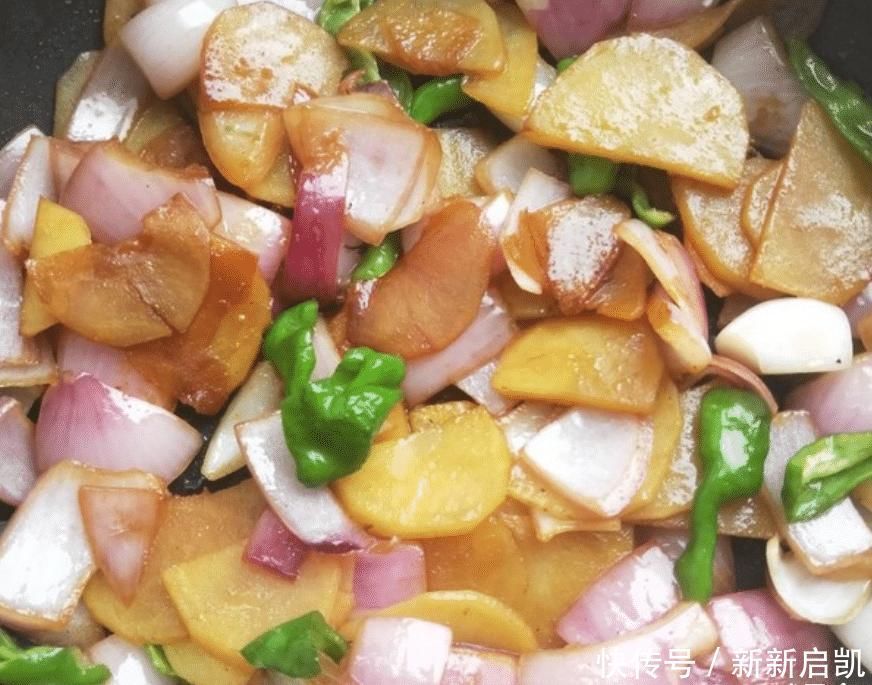 洋葱和它是绝配,等于“血管清洁剂”,简单炒一炒,血管通畅了