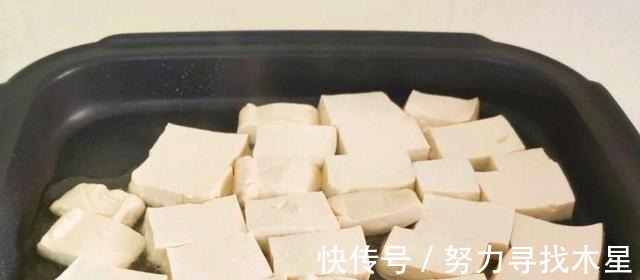 家里也能做出好吃的香煎豆腐啦~!