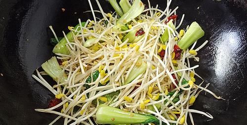  做水煮肉片，不要直接下锅，教你小窍门，做出来肉片滑嫩香浓好吃