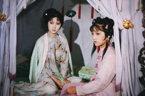 薛宝钗|红楼梦中林黛玉的病，为什么一直不好？秘密竟在薛宝钗的冷香丸里