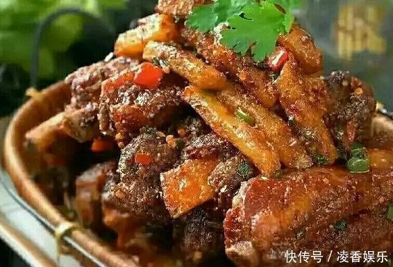 几道百吃不腻的家常菜，鲜香可口很下饭，好吃不贵还简单