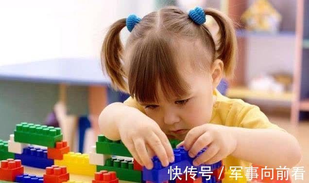 哭泣|妈妈,用了玩具放回去,根据孩子反应,能看出家教如何