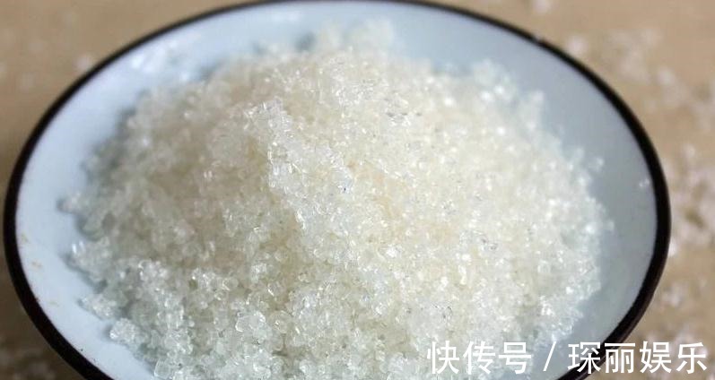 白糖也有假的？买糖时要注意了，教你三招，轻松区分真假白糖！