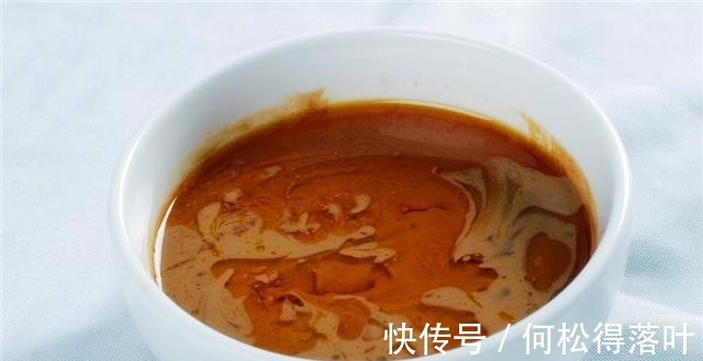 每天干吃一勺“芝麻酱”,对身体有什么益处今天来告诉各位答案!