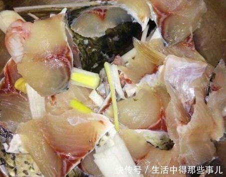 鱼肉|做酸菜鱼时，鱼片直接下锅煮就白废了，漏了这步，鱼片又碎又散