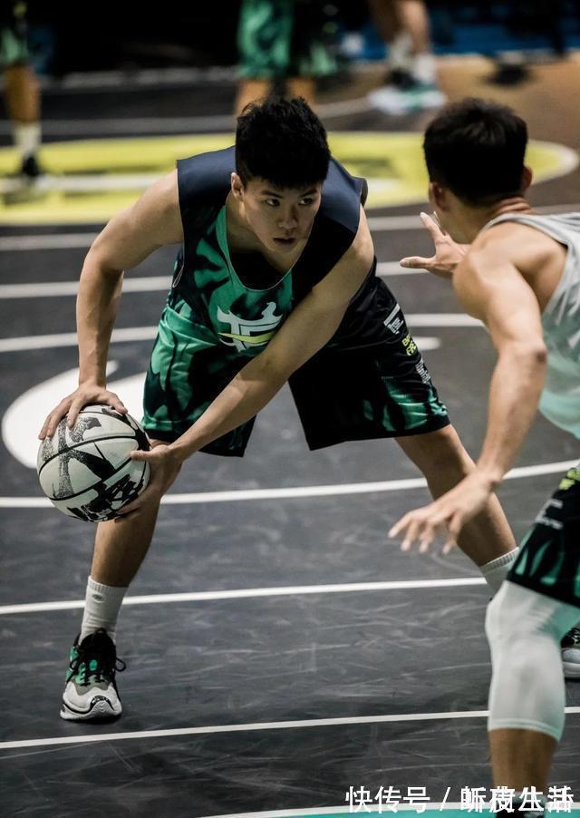 国产品牌 两大国产团队战靴——全城10、狂潮3Pro曝光!KT1复刻也玩套路?