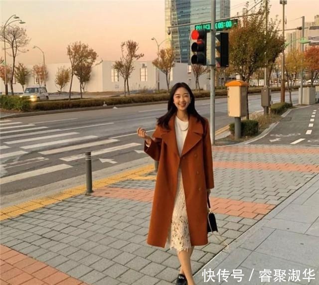温柔感|说实话,穿大衣就服韩国女生!她们的大衣“重组搭配”,显瘦好看
