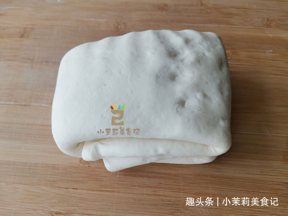 发面时，牢记别直接和面，面点师教我1招，10分钟发满盆，实用！