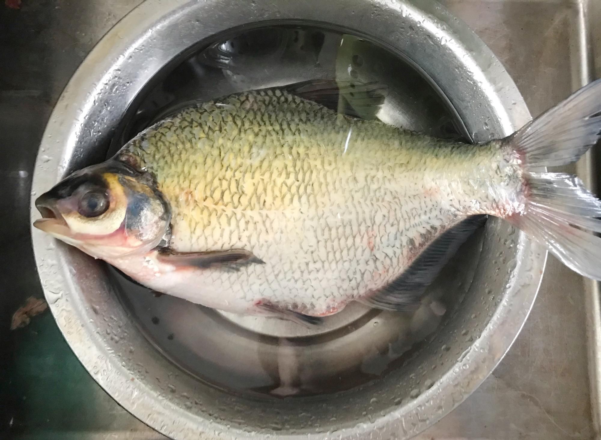  家有宝贝爱吃鱼，这做法不要错过，麻辣鲜香又开胃，1人能吃1条