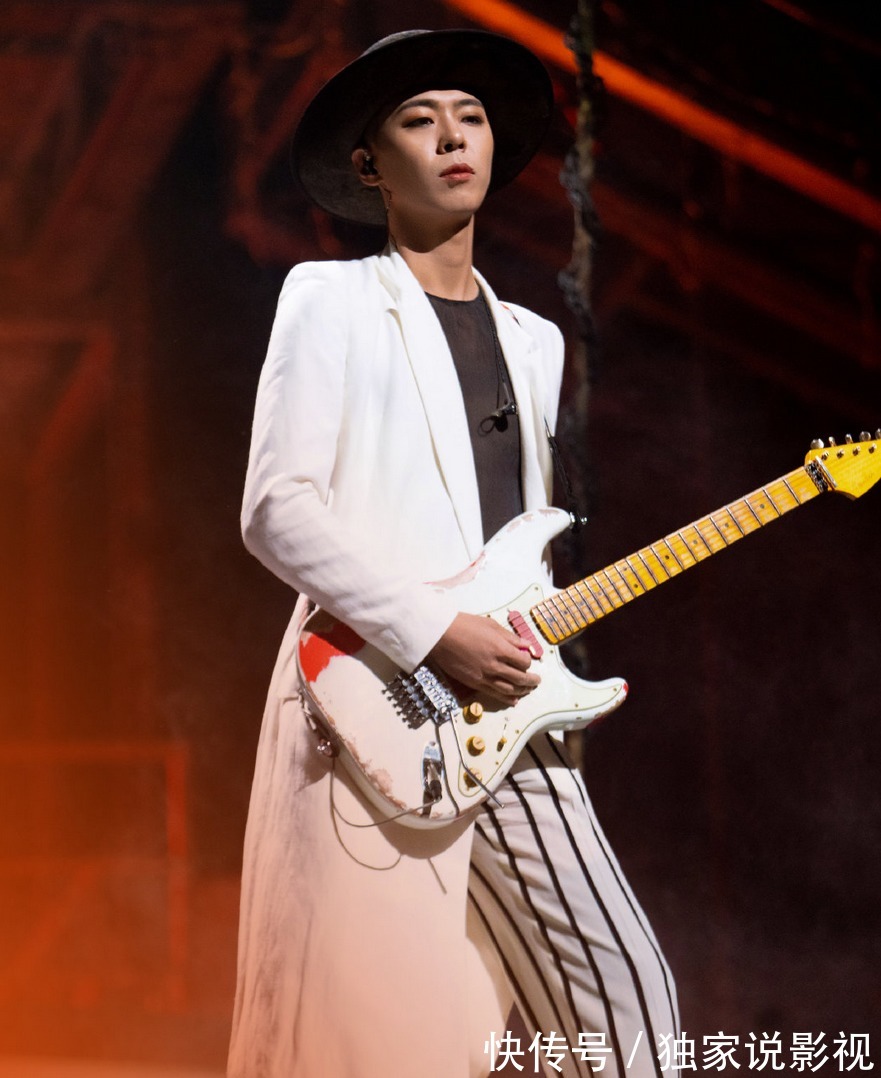 《披哥》決賽夜:陳小春奪冠,海泉卡位出局,晉鉉CP上演四角關系