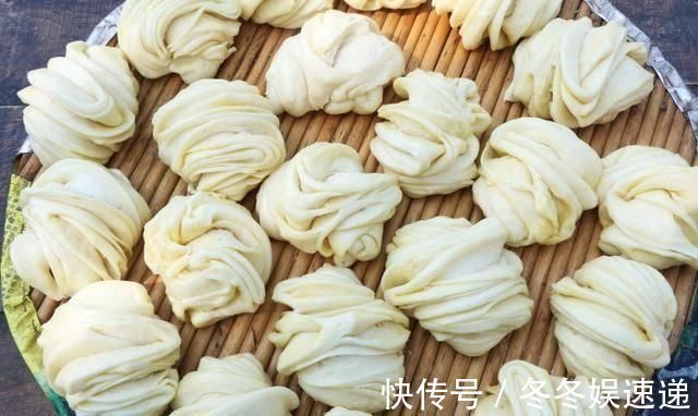 花卷最好吃最简单的做法，新手一看就会，比酵母简单又好吃