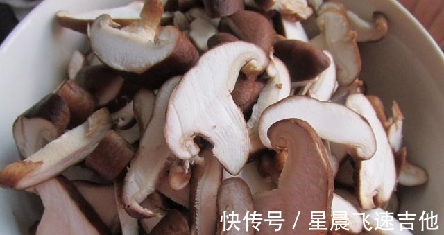 营养价值|你知道香菇的营养价值吗它的营养价值是牛肉的四倍!