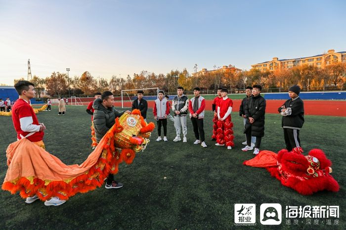 舞龙#山东水利技师学院：传统文化进校园 龙腾狮跃展风采