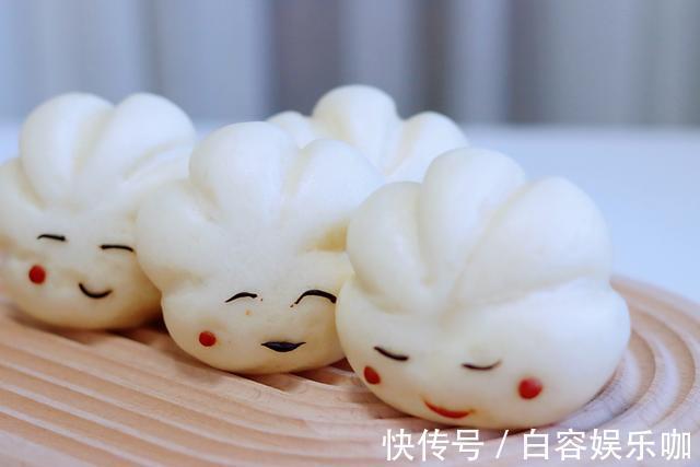 蒸制|80岁奶奶教我：馒头要想松软白胖又光滑，这2点很重要，涨知识