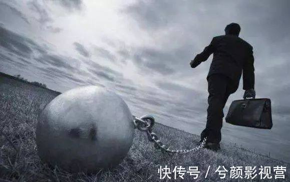 《快乐大本营》大改主持人何去何从：中年危机，如何获得幸福感