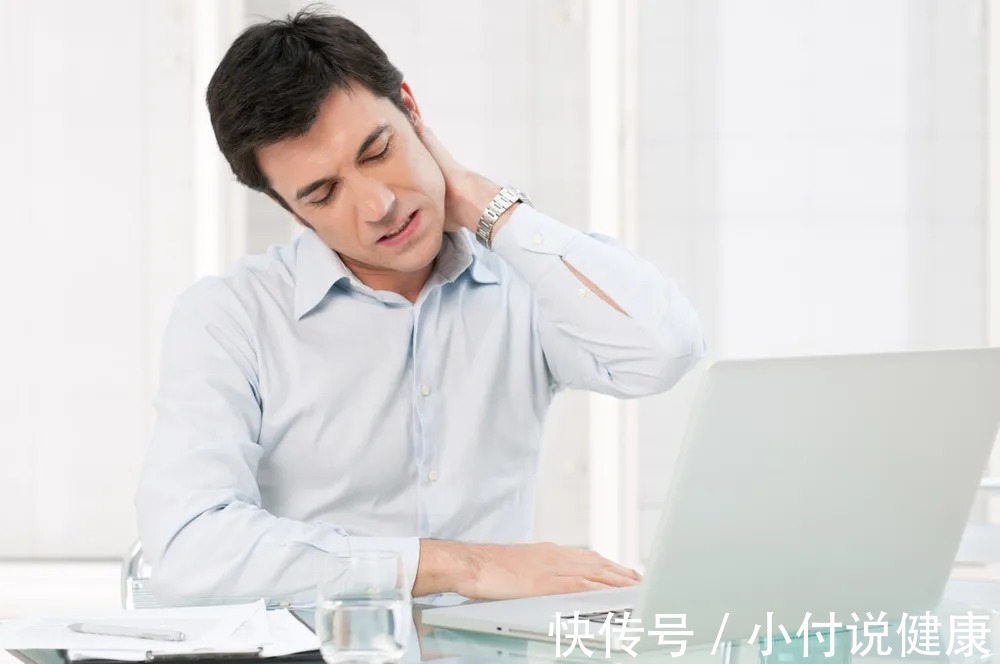 头晕脑胀|经常头晕脑胀，小心大脑“缺血”了，2个动作帮你快速缓解