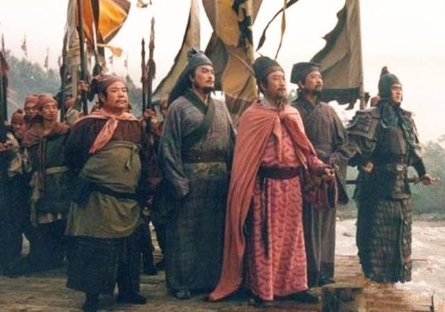 时迁|扈三娘上了梁山后才明白,李逵为什么非要灭了她全家!