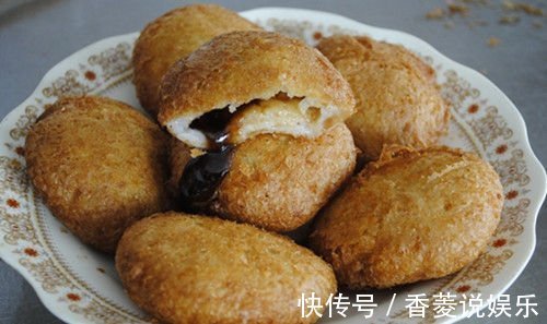 红薯新吃法，简单搅一搅，外脆里嫩，香甜可口，比油条香，特好吃