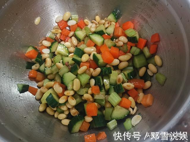 豆浆|黄豆别只知道打豆浆喝!这样2步做一盘,脆嫩清爽钙质高,真简单