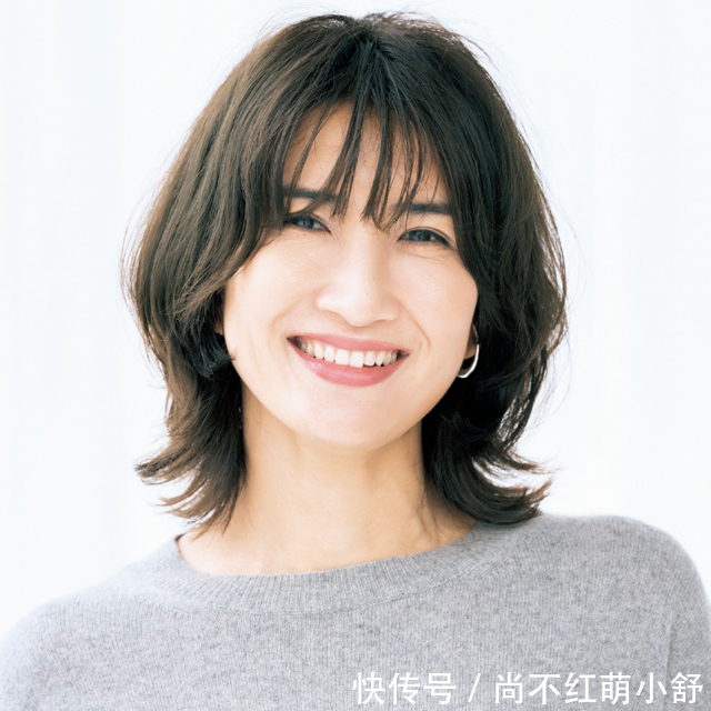刘海 女人一旦到了40，发型建议“弃长选短”，试试这些妈妈卷，很减龄