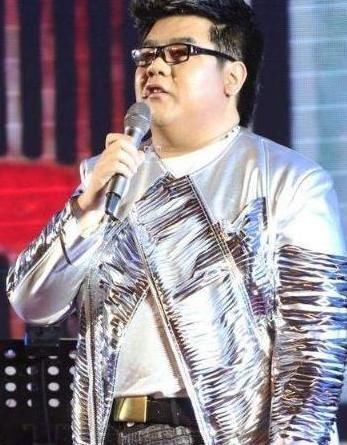 杨光：星光大道爆红的盲人歌手，得到了一切又失去了一切