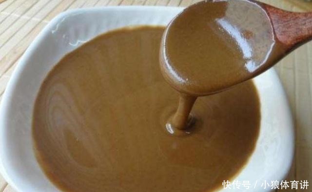 调芝麻酱可别直接倒水,要做这一步,才能香气四溢,酱也不会泄!
