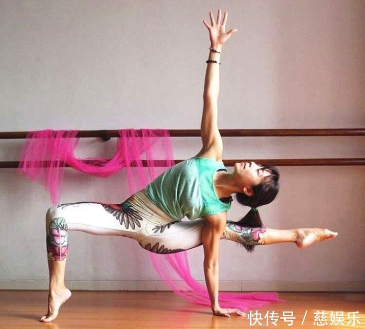 地垫|瑜伽练习如何更稳固5个动作增强足弓,帮助你打好基石