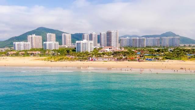 清凉夏日，遇见绚烂迷人的万宁滨海风光~