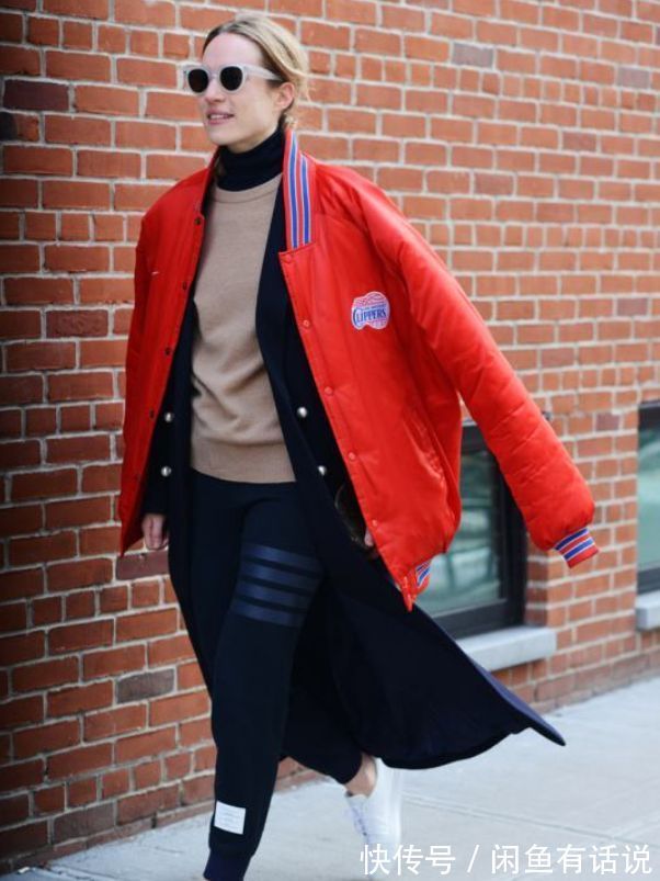 西瓜红 过年衣服别买“大红色”,有品位的女人都会选这3种红,太显白了