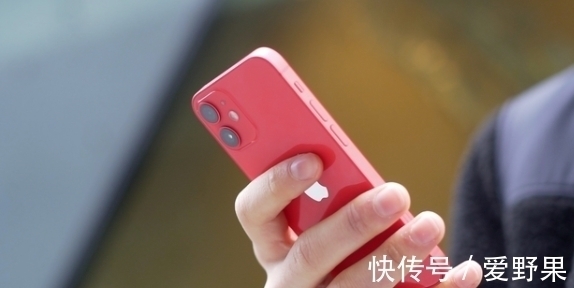 好物君|iPhoneSE2远比12mini更受欢迎？还是价格硬伤，这两点解读太通透