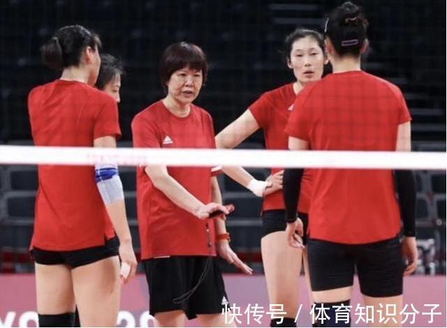 女排|回归中国女排?郎平新称呼令人兴奋,简单8个字透露两大利好消息